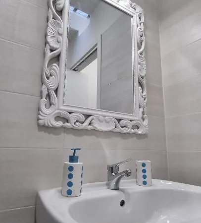 Amarcord アパート